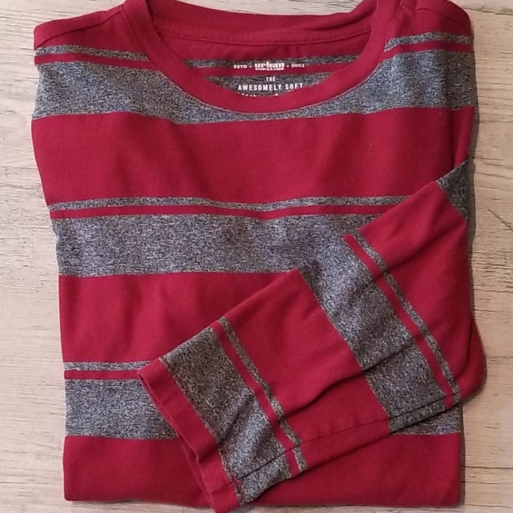 👕 Boys Long Sleeve Tshirt - XL